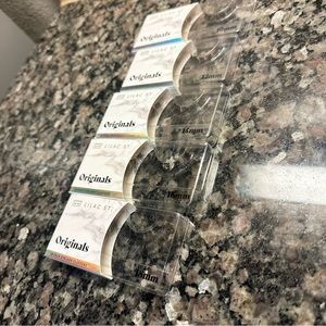 NEW Lilac St. Lashes with Tiny Suitcase